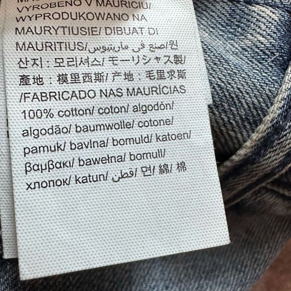 Calvin Klein distressed cut off jean shorts size 28 - Picture 5 of 5